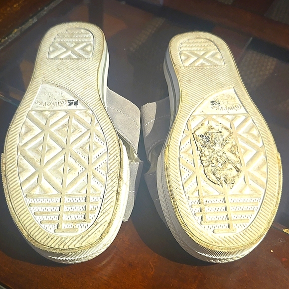 Converse slides - Picture 5 of 9